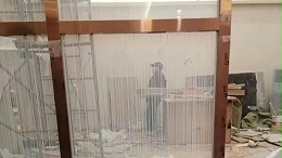 亚朵酒店玻璃隔断的翻新改造工程